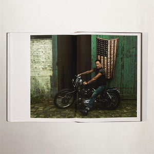 Annie Leibovitz Portraits Book