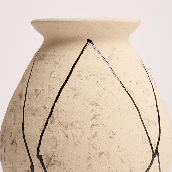 Liseli Vase