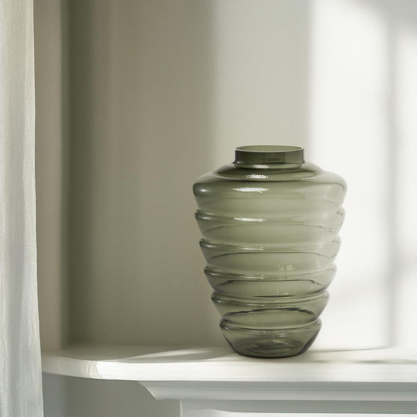 Ozma Vase