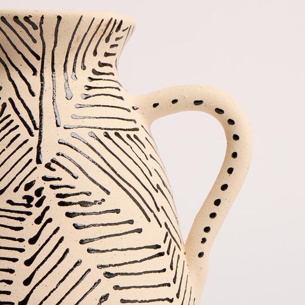 Urbi Vase