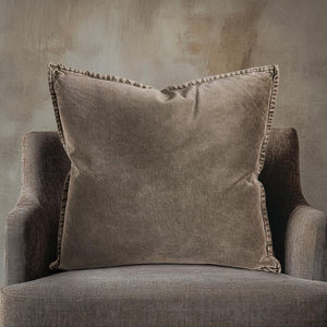 Vester Cushion