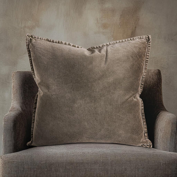 Vester Cushion