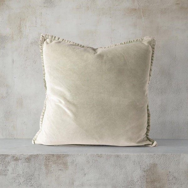 Vester Cushion