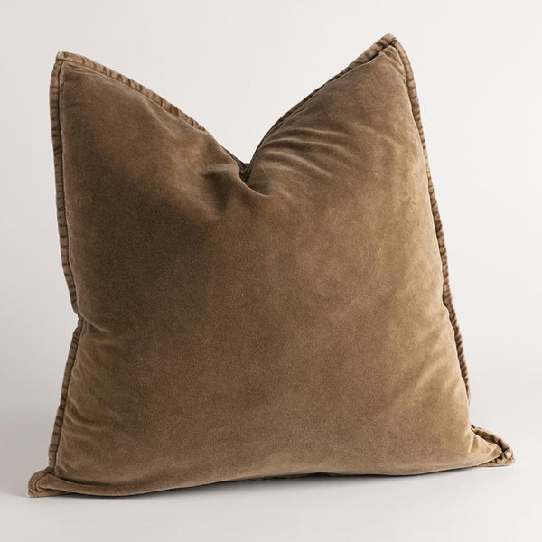 Vester Cushion