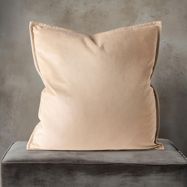 Vester Cushion